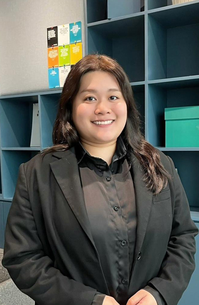 Ms. Nannaphat Siwakornchongjit (Pleng)